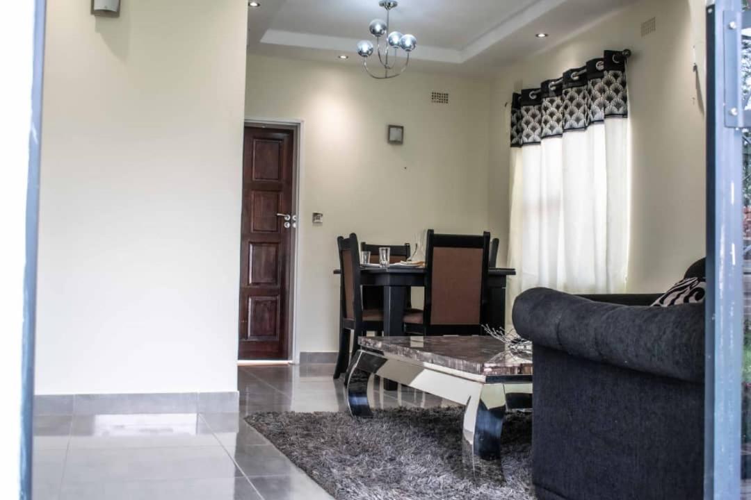 Lynm Residence 哈拉雷 外观 照片